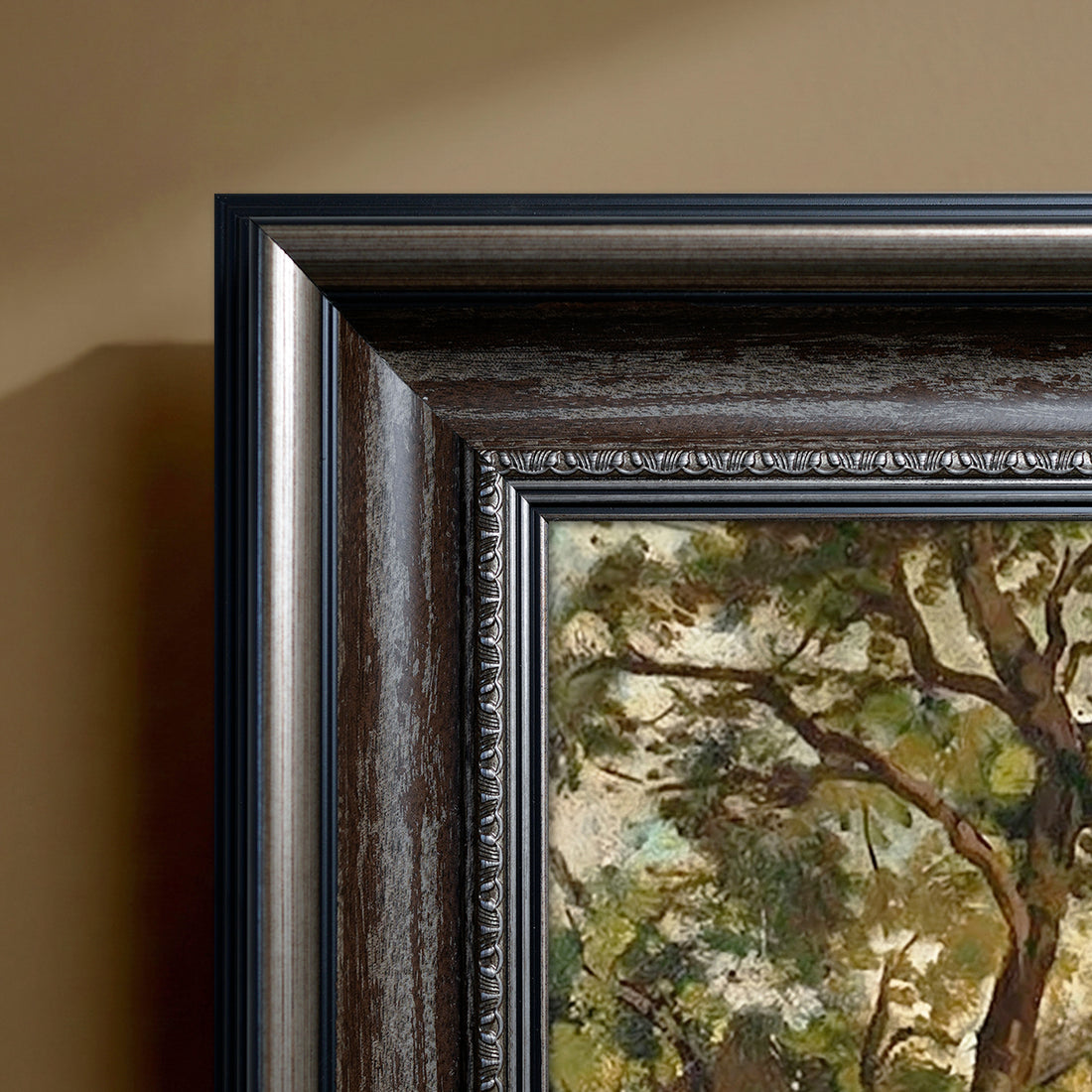 MADRID ANTIQUE SILVER TV FRAME