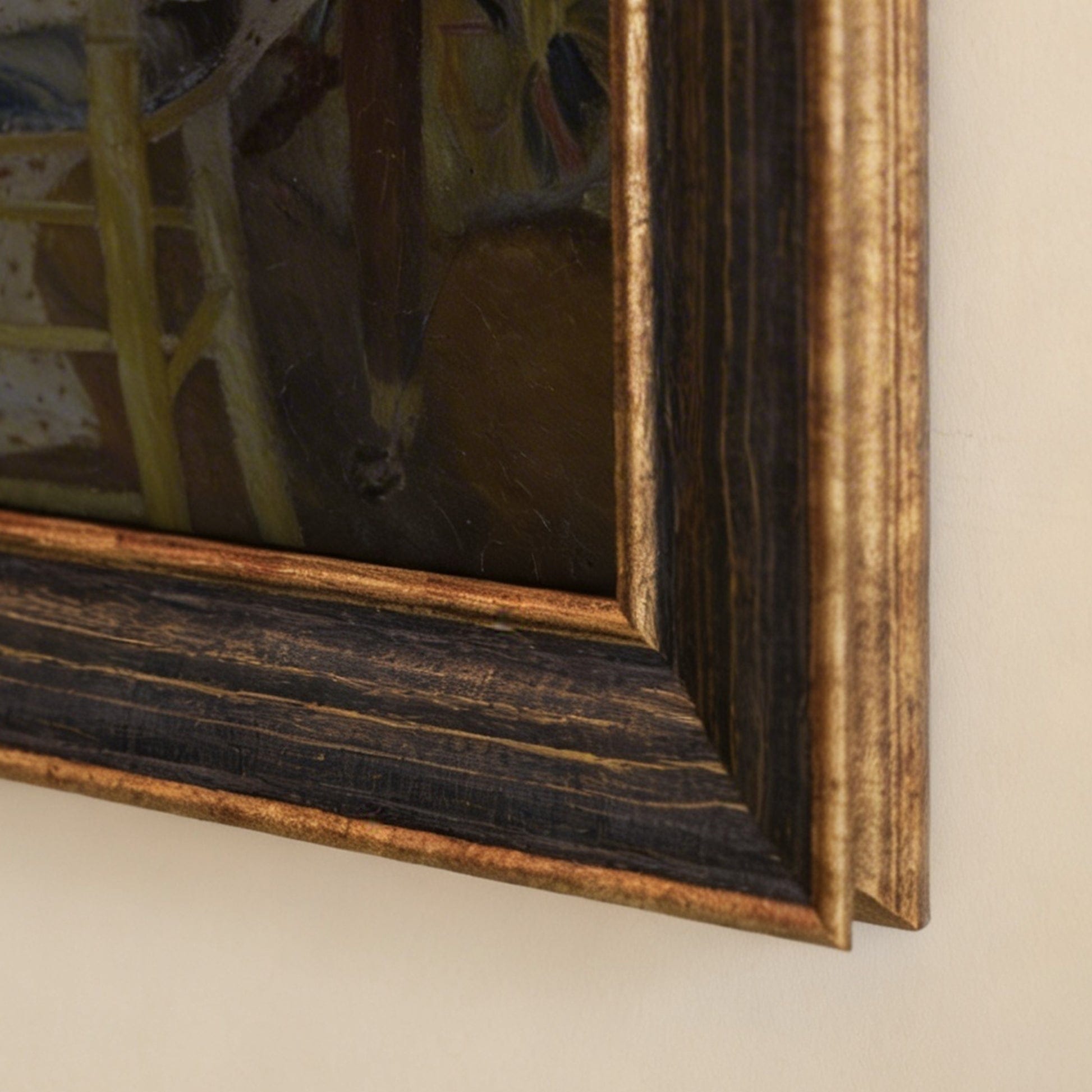 LISBON AGED GOLD TV FRAME